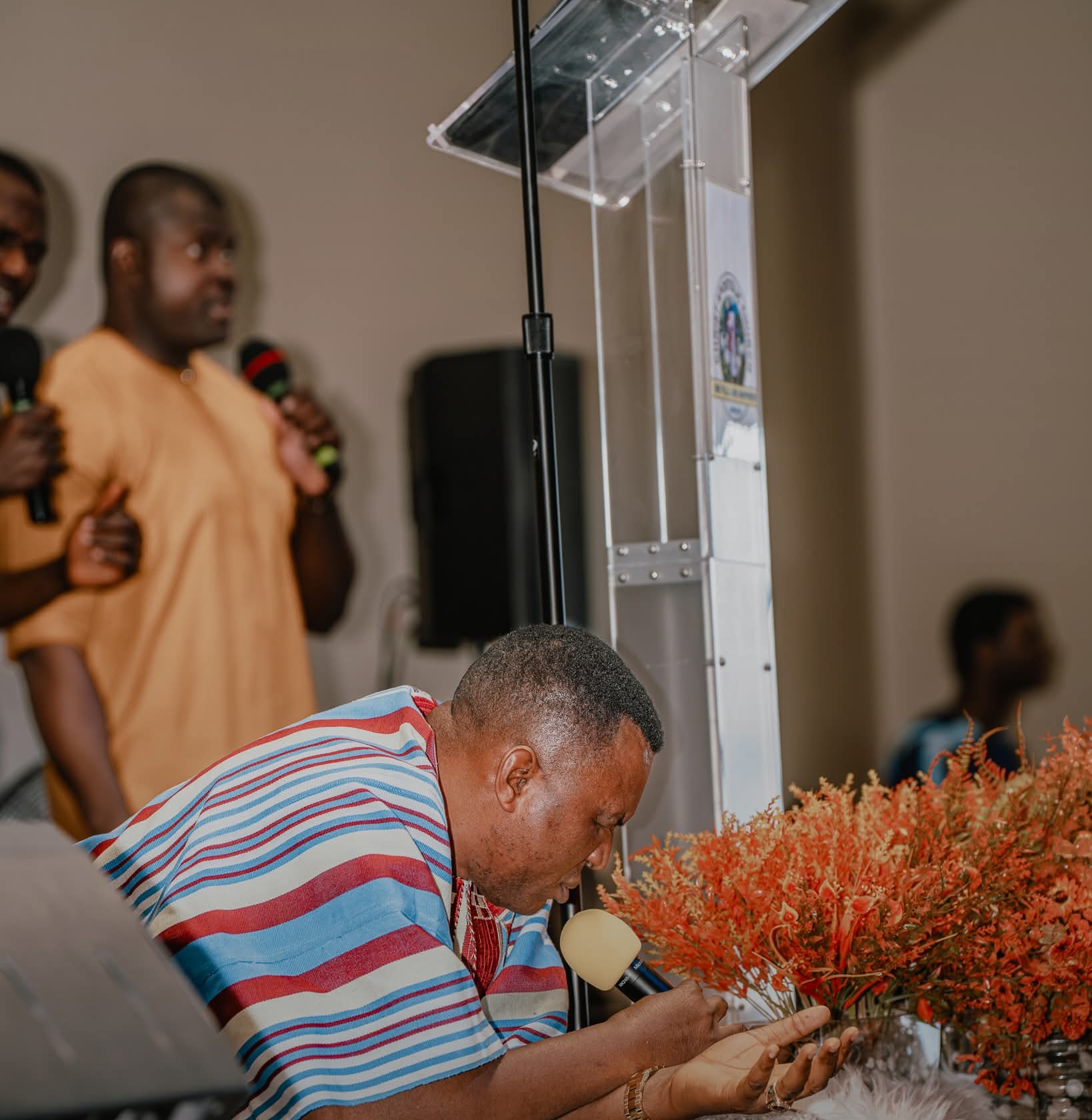 Church gallery moment 23