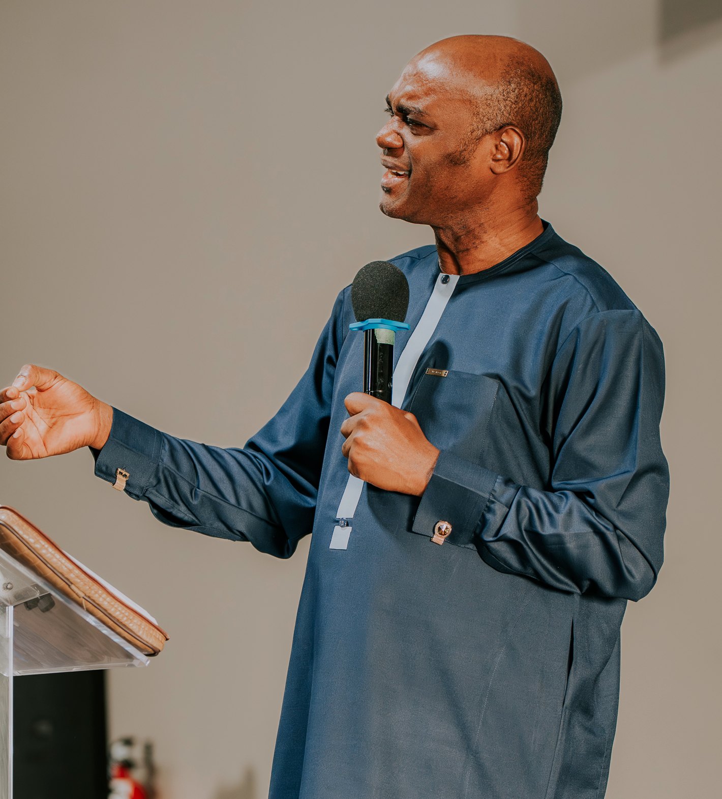 Pastor Aanu Ojo teaching during Solution Hour